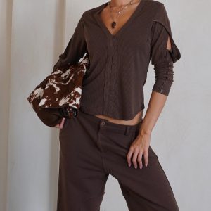 חולצה וי ריב רוכסן חום